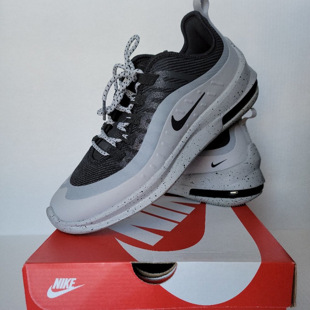 Nike Air Max Axis